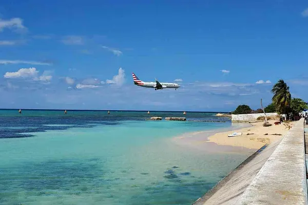 Dead End Beach Mobay