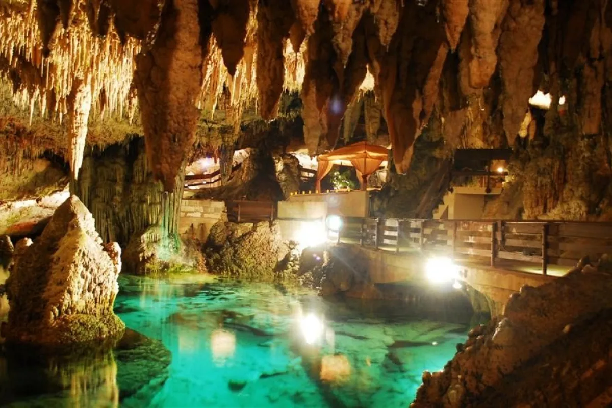 Green Grotto Caves