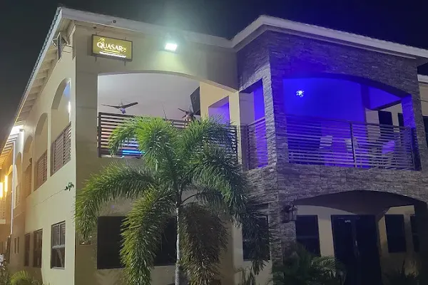Quasar Grill & Cocktails