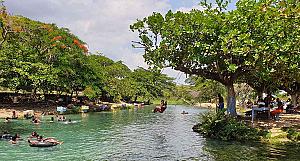 Caymanas River