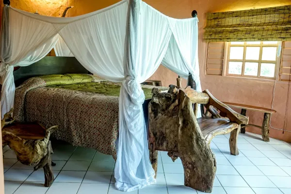 🌿 Great Huts, Port Antonio An Eco-Friendly Cliffside Retreat Inspired by Africa and Jamaica