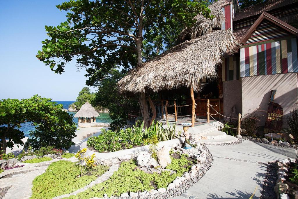 🌿 Hermosa Cove, Ocho Rios 🇯🇲✨
