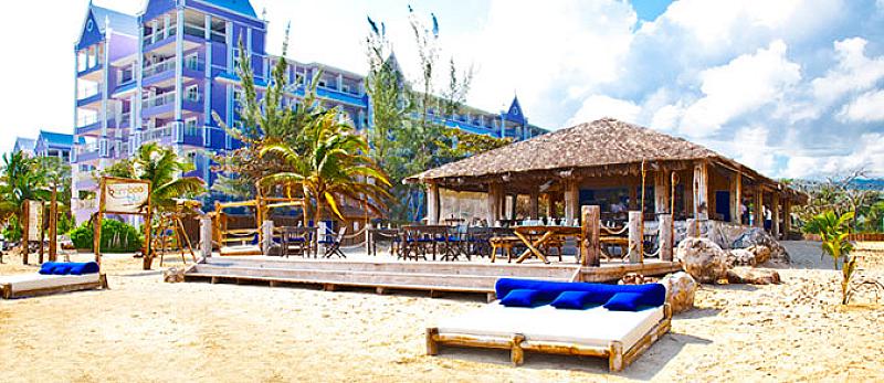 Bamboo Blu – Beachfront Dining