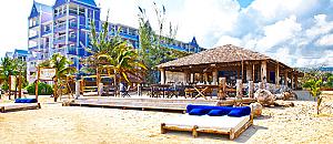 Bamboo Blu – Beachfront Dining
