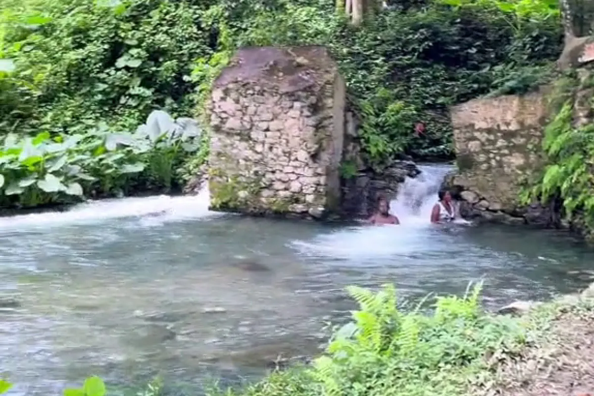 Venture River