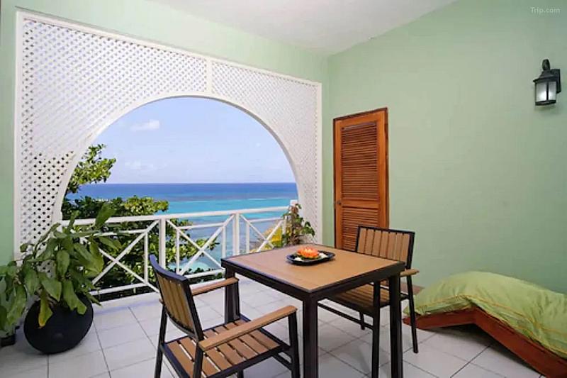 Hibiscus Lodge Hotel