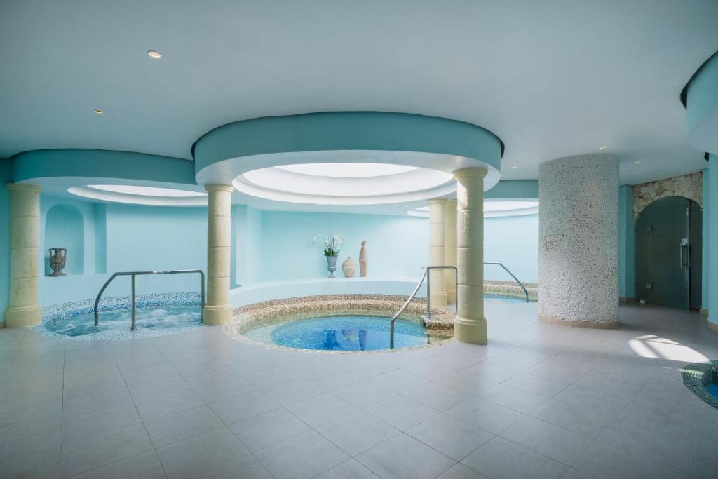 JOIA Rose Hall by Iberostar