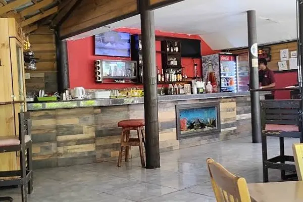 Roots 21 Bar & Kitchen