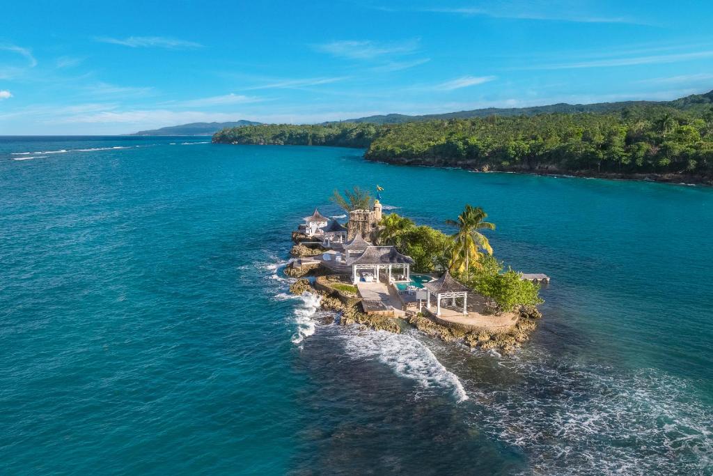 Couples Tower Isle