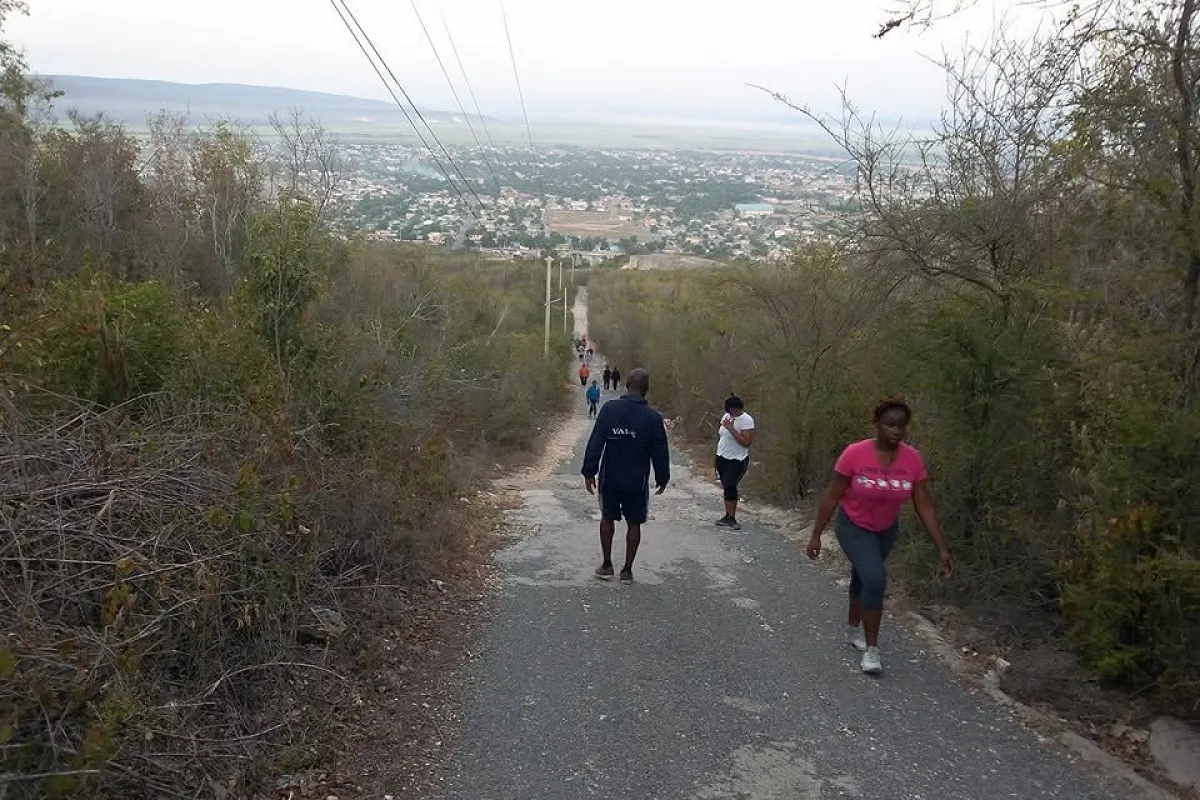 ⛰️ Portmore Hill